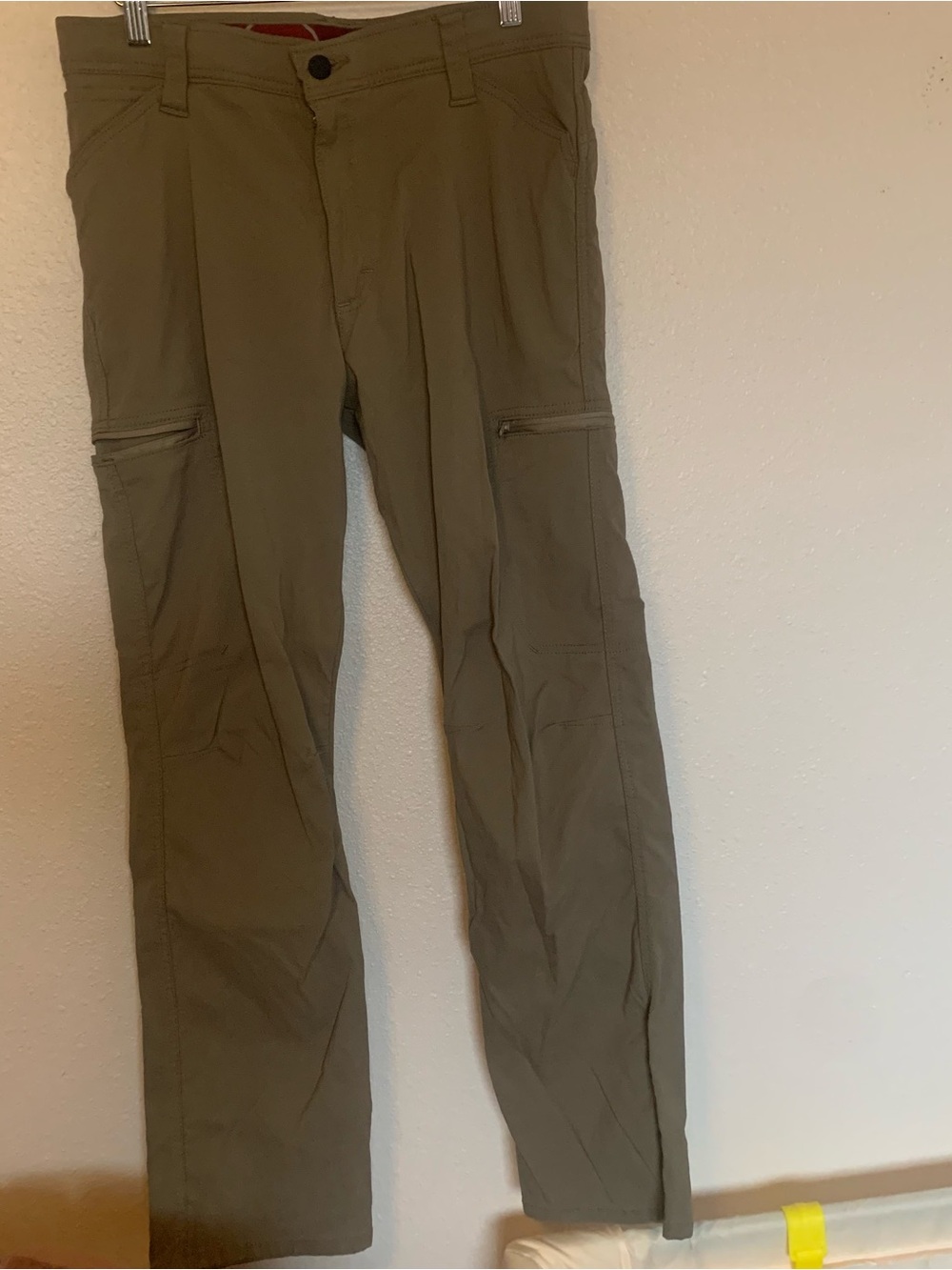 Wrangler Men's Olive Cargo Pants with Zip Thigh Pockets